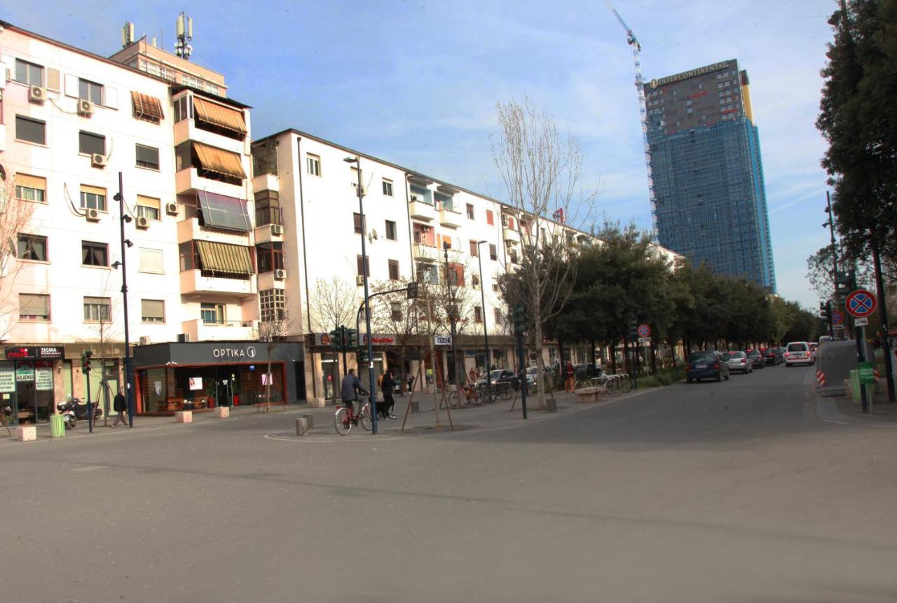 Cozy Central Apartment Tirana Exteriör bild